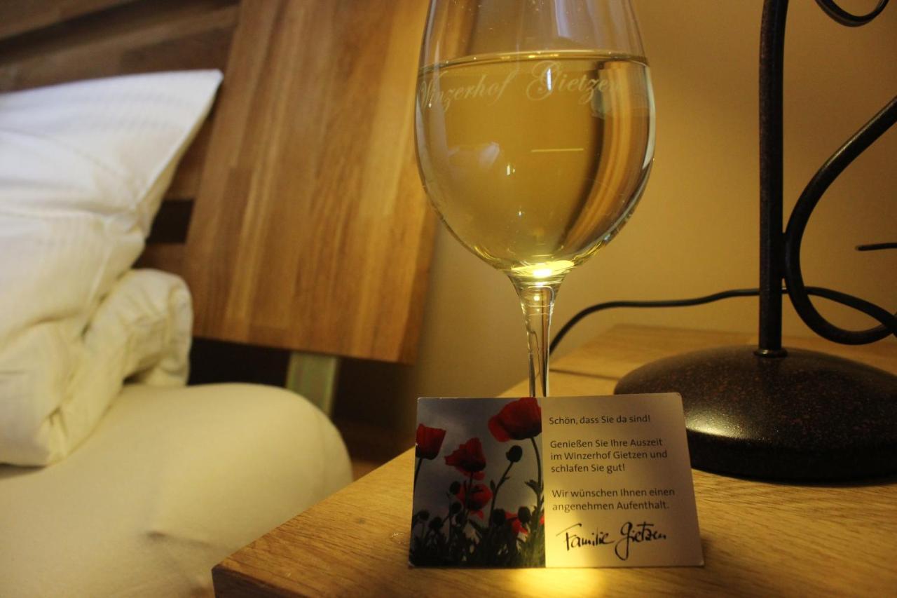 Winzerhof Gietzen Hotel Hatzenport Ngoại thất bức ảnh