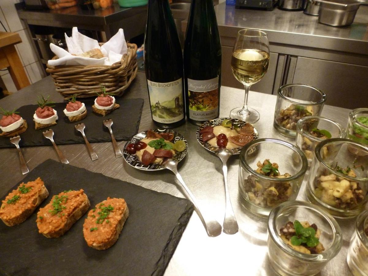 Winzerhof Gietzen Hotel Hatzenport Ngoại thất bức ảnh