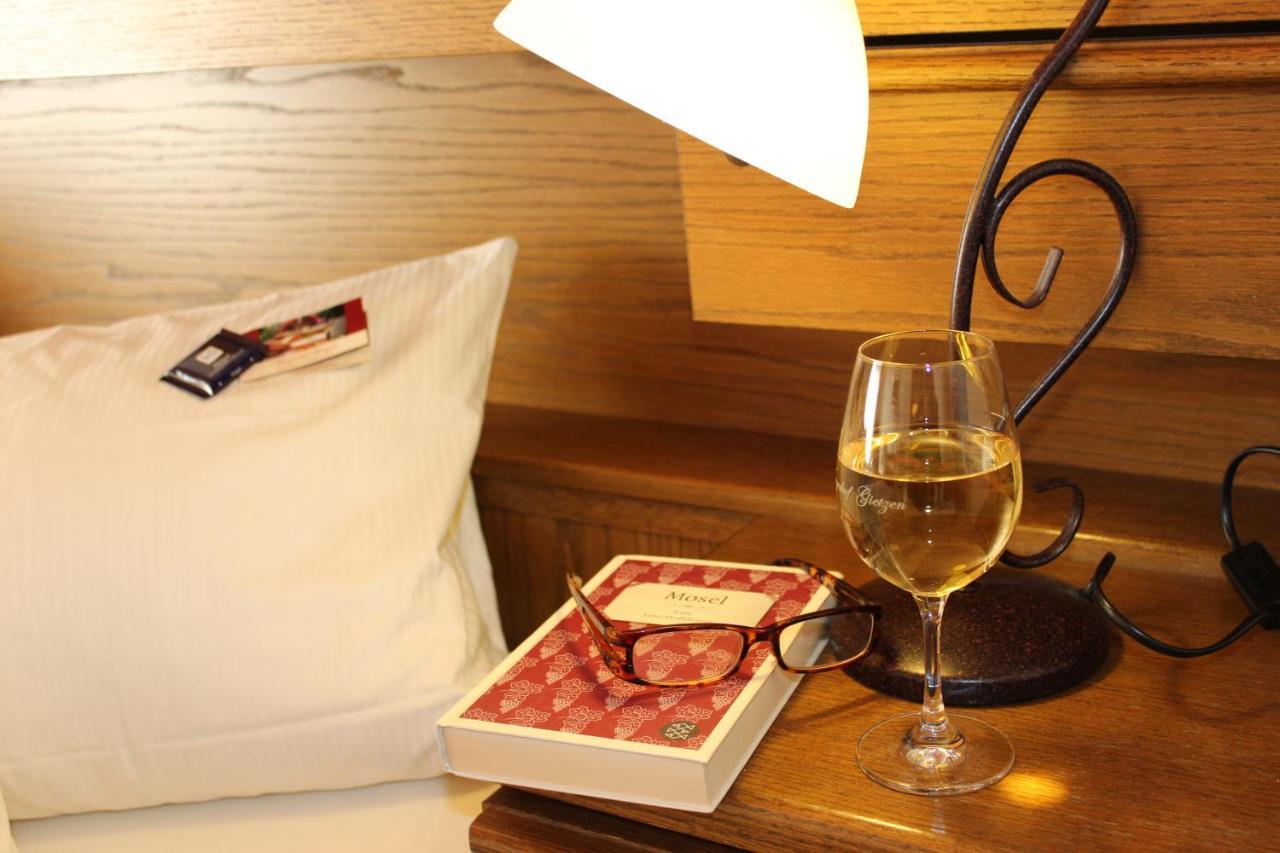 Winzerhof Gietzen Hotel Hatzenport Ngoại thất bức ảnh