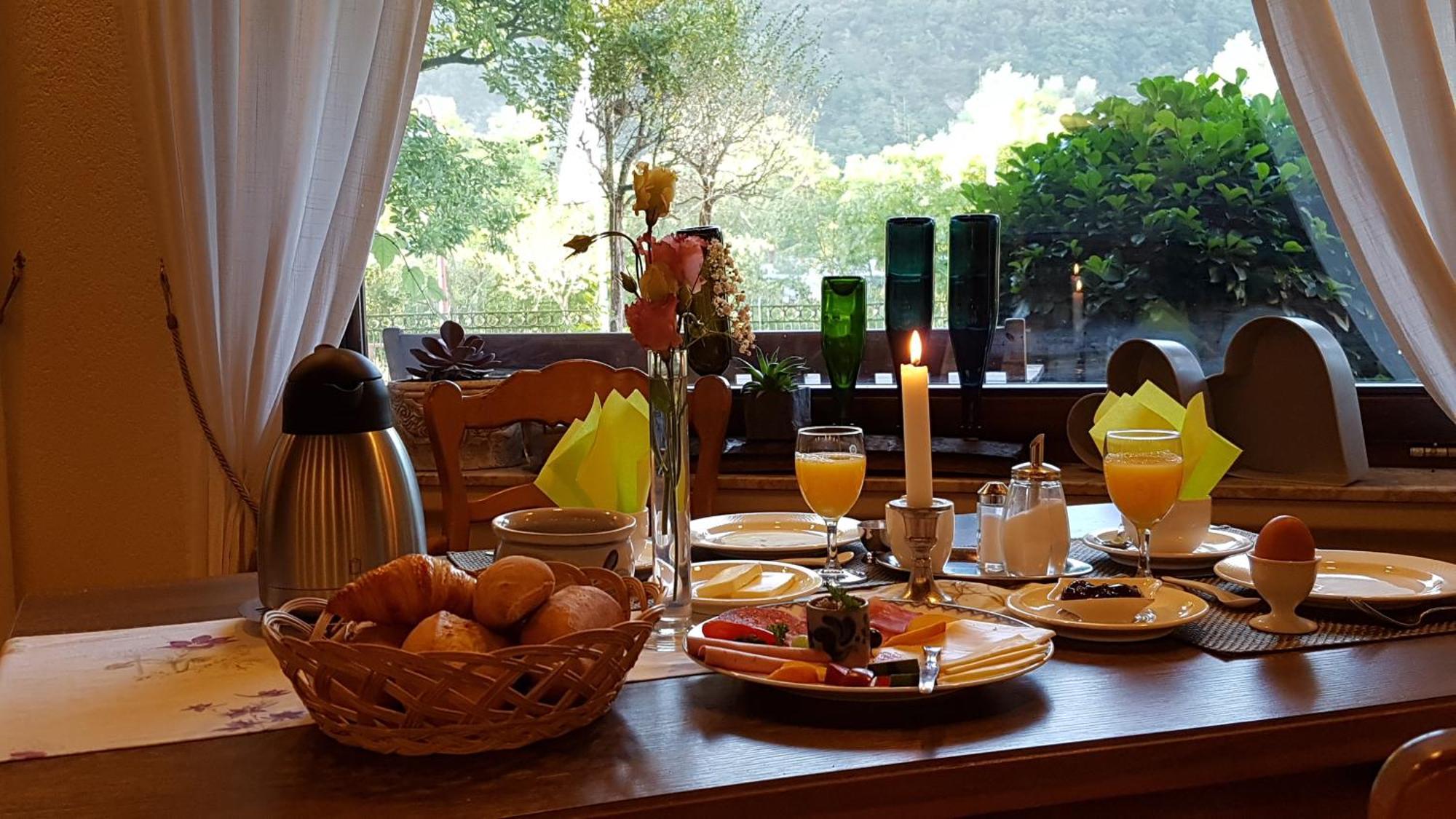 Winzerhof Gietzen Hotel Hatzenport Phòng bức ảnh